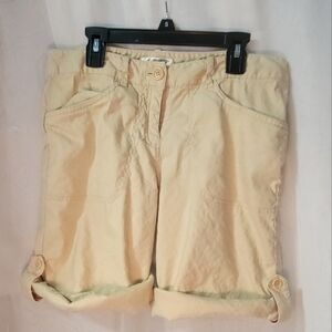 Tan Shorts with Roll-up Cuffs and Relaxed Fit